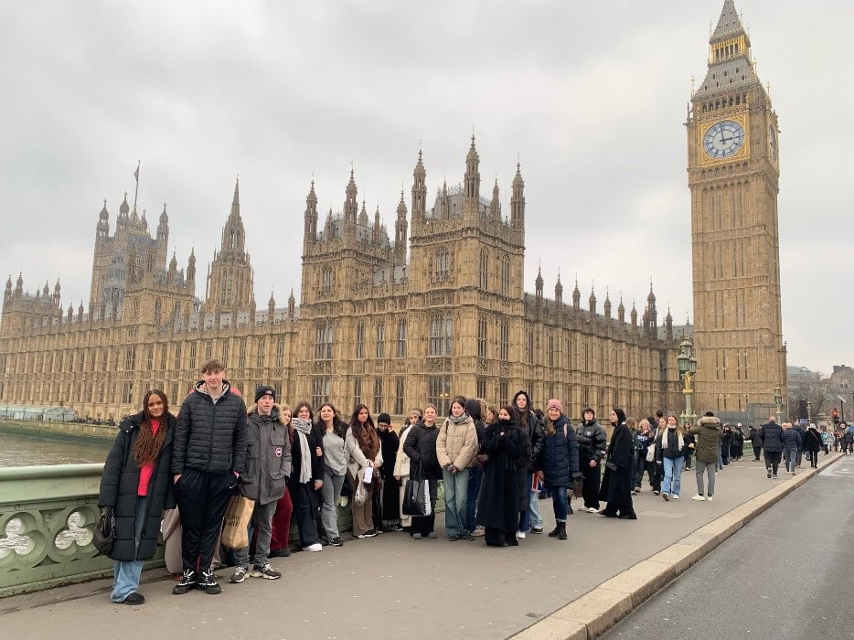 Reisegruppe der EF an den Houses of Parliament